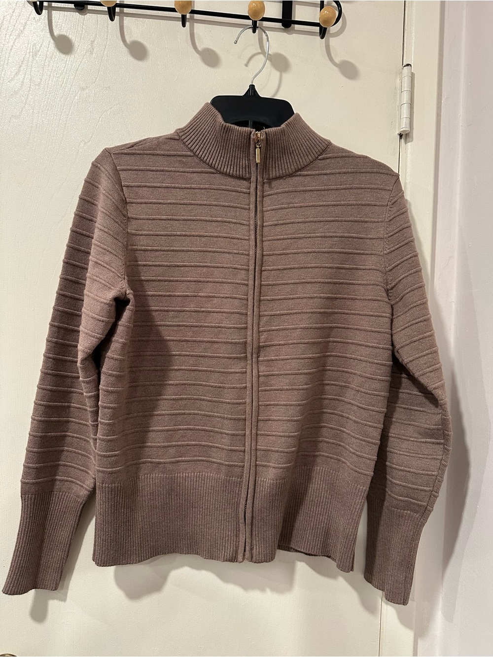 Women’s Full-Zip Ribbed Sweater Jacket - Light Brown. Size L. Great for Fall